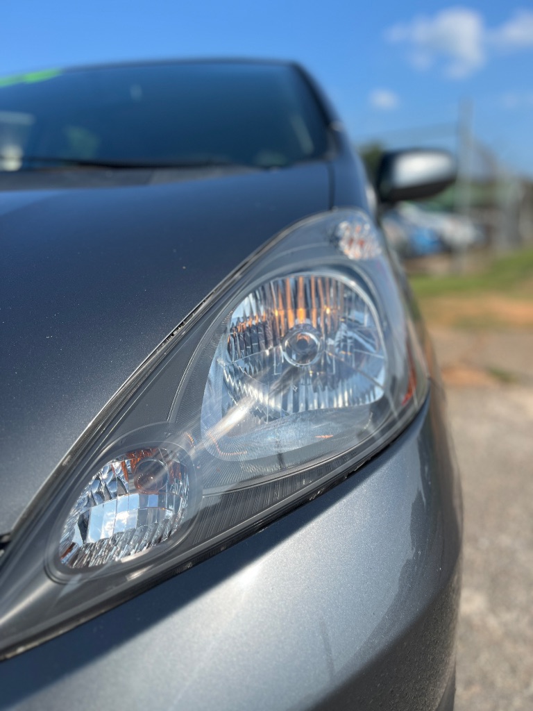 2013 Honda Fit - $8,900