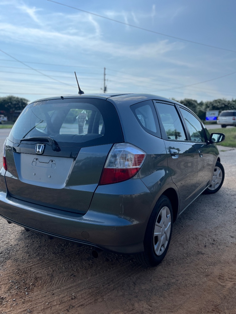 2013 Honda Fit - $8,900