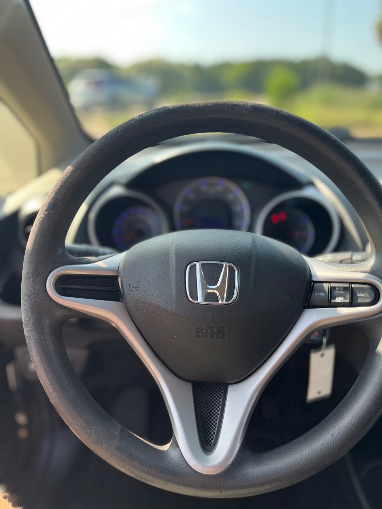 2013 Honda Fit - $8,900