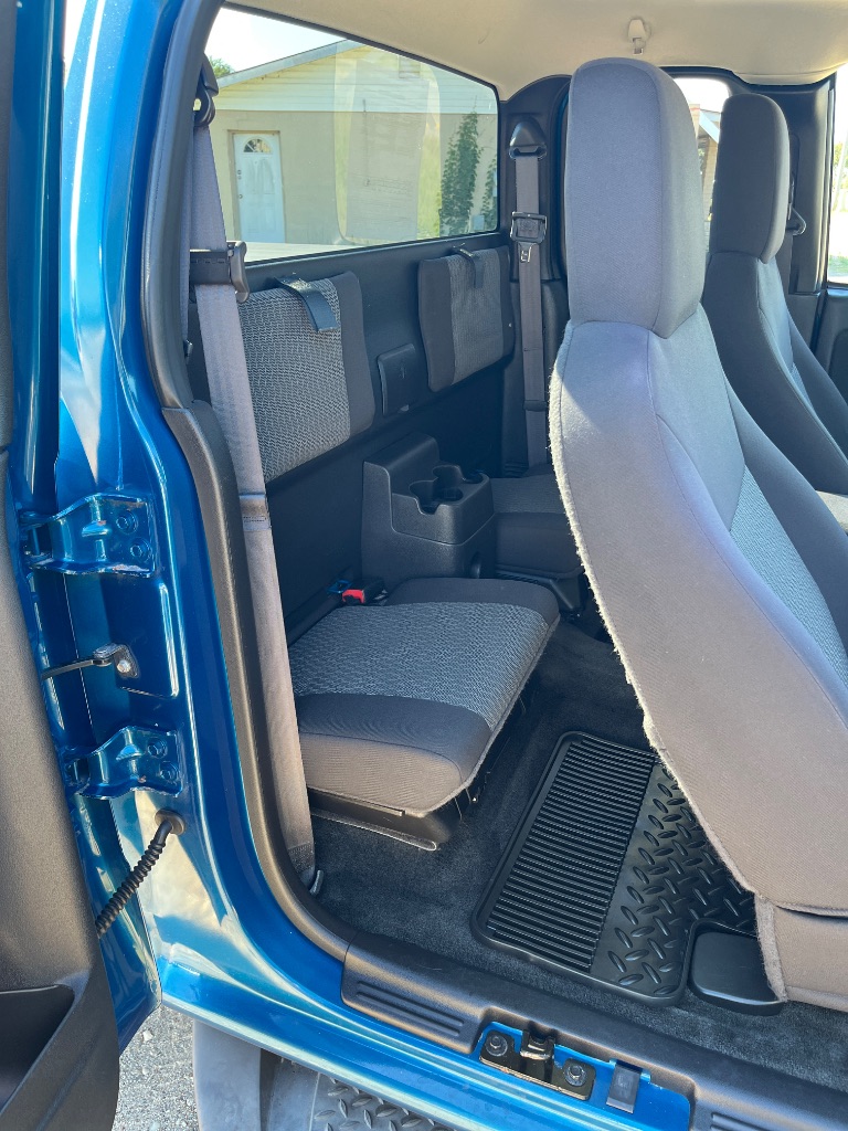 2012 Chevrolet Colorado - $11,900
