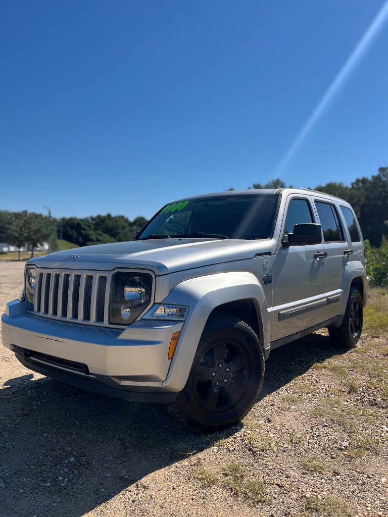 2012 Jeep Liberty - $9,900
