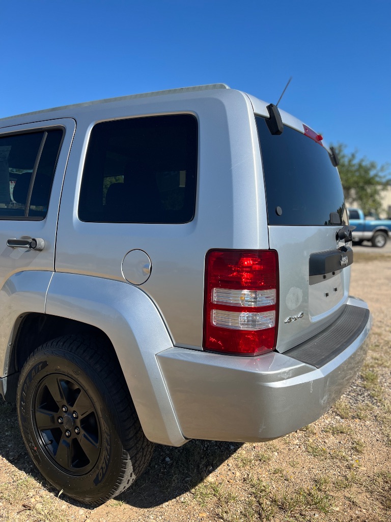 2012 Jeep Liberty - $9,900