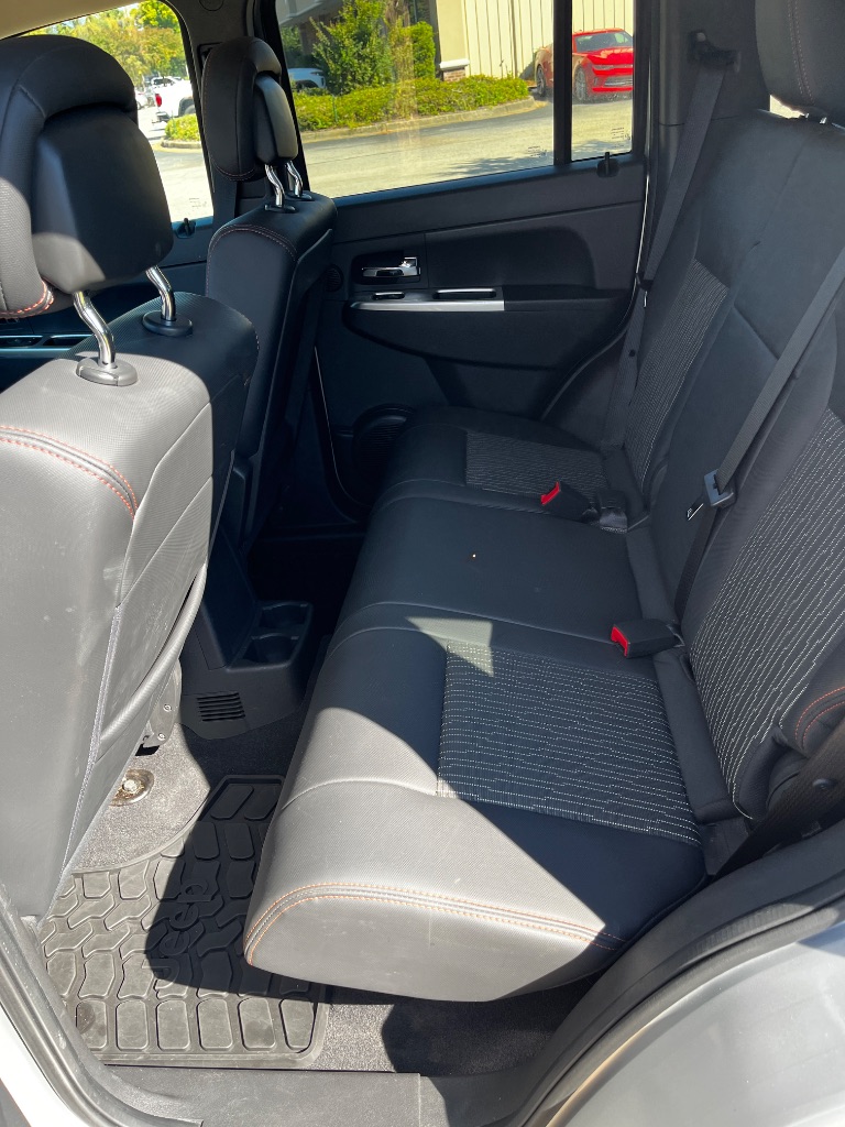 2012 Jeep Liberty - $9,900
