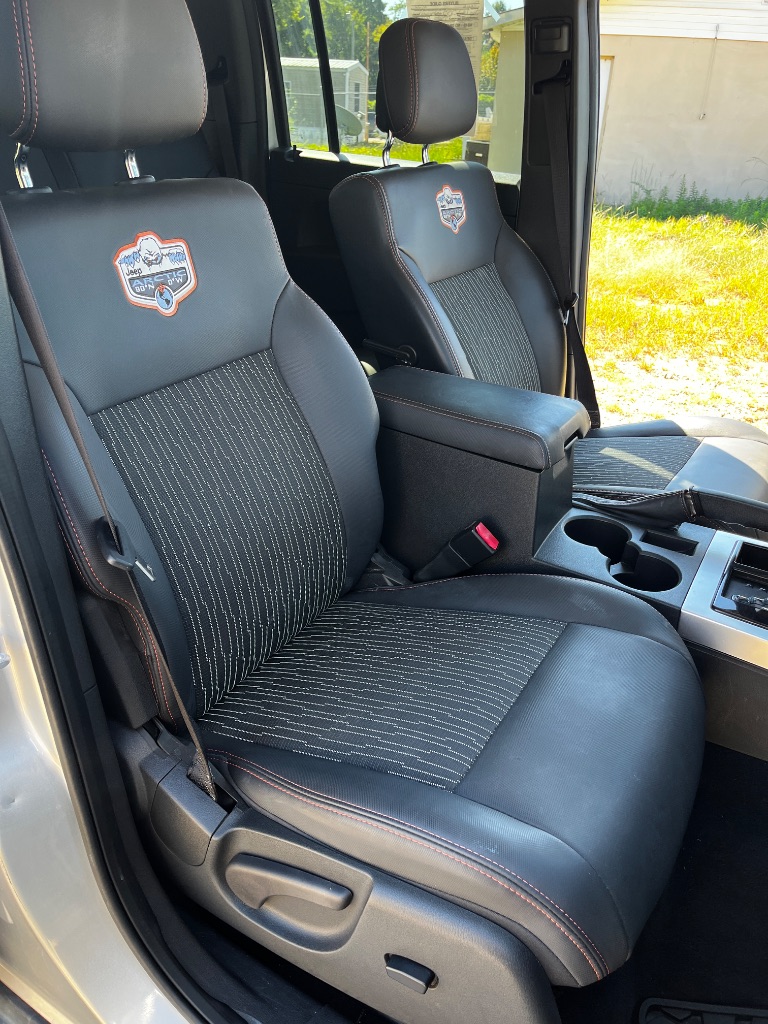 2012 Jeep Liberty - $9,900