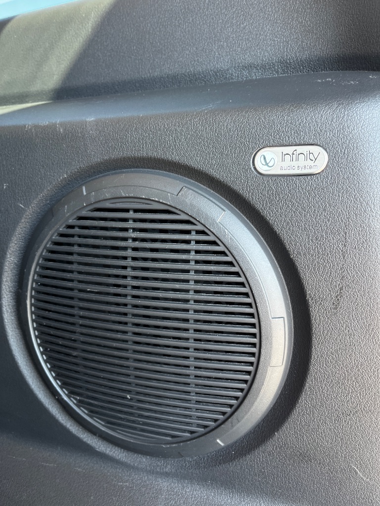 2012 Jeep Liberty - $9,900