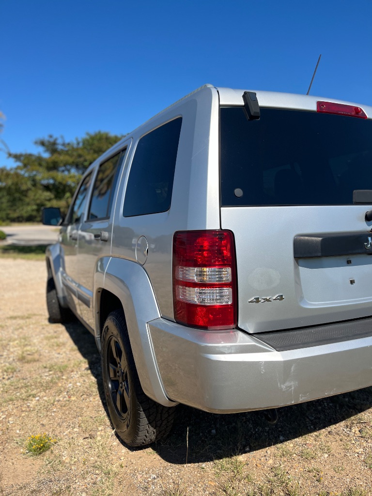 2012 Jeep Liberty - $9,900