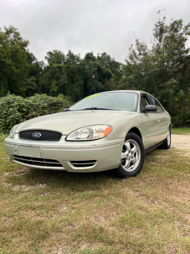 2005 Ford Taurus