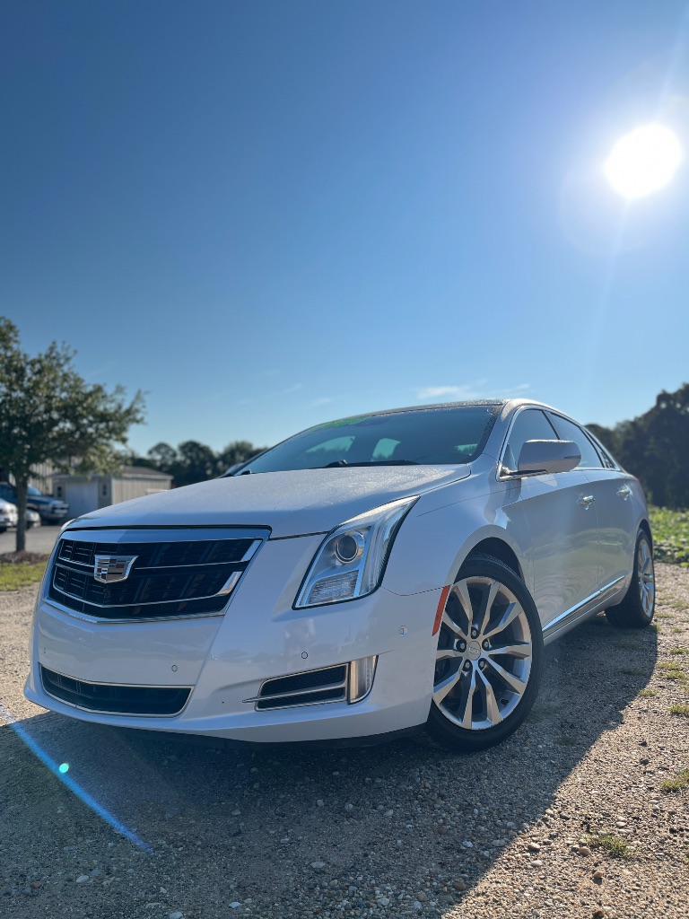 2017 Cadillac XTS - $10,900