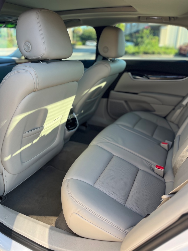 2017 Cadillac XTS - $10,900