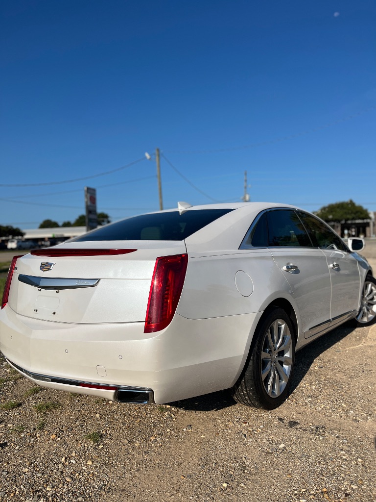 2017 Cadillac XTS - $10,900