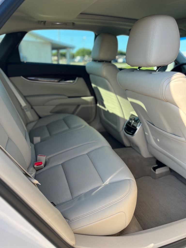 2017 Cadillac XTS - $10,900