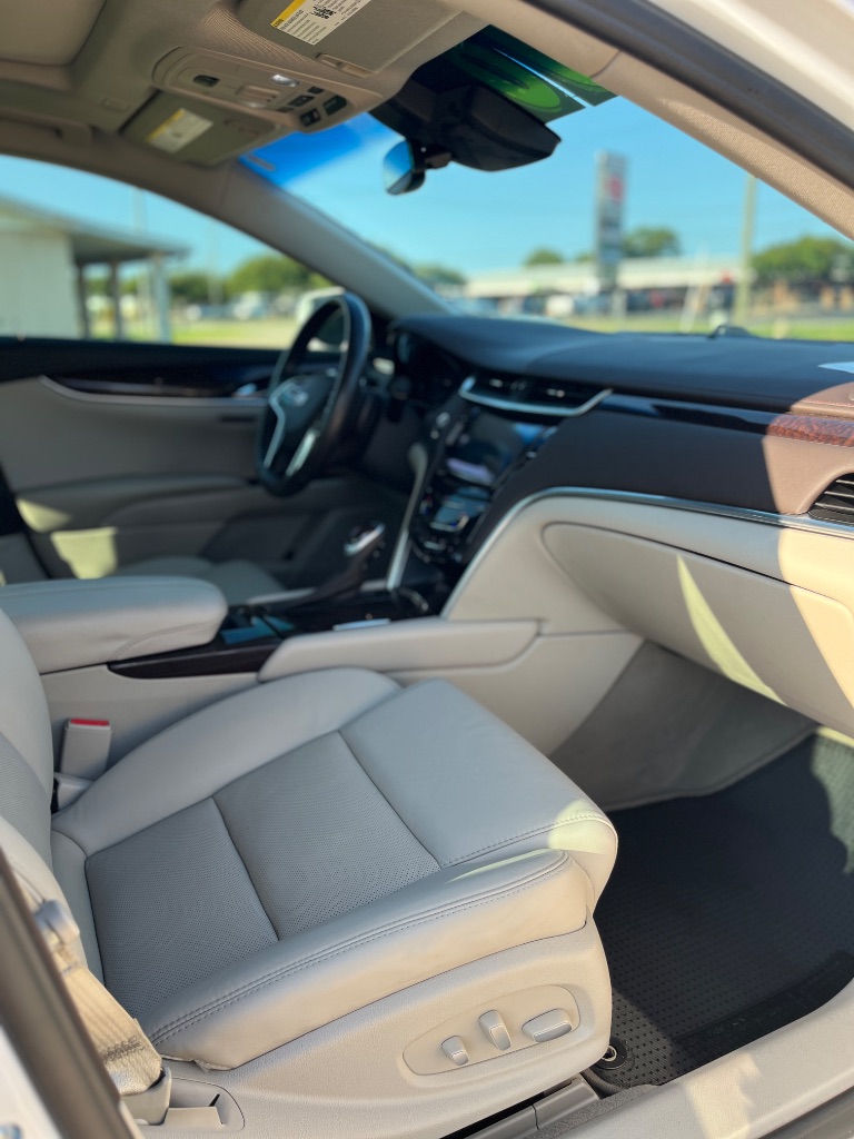 2017 Cadillac XTS - $10,900