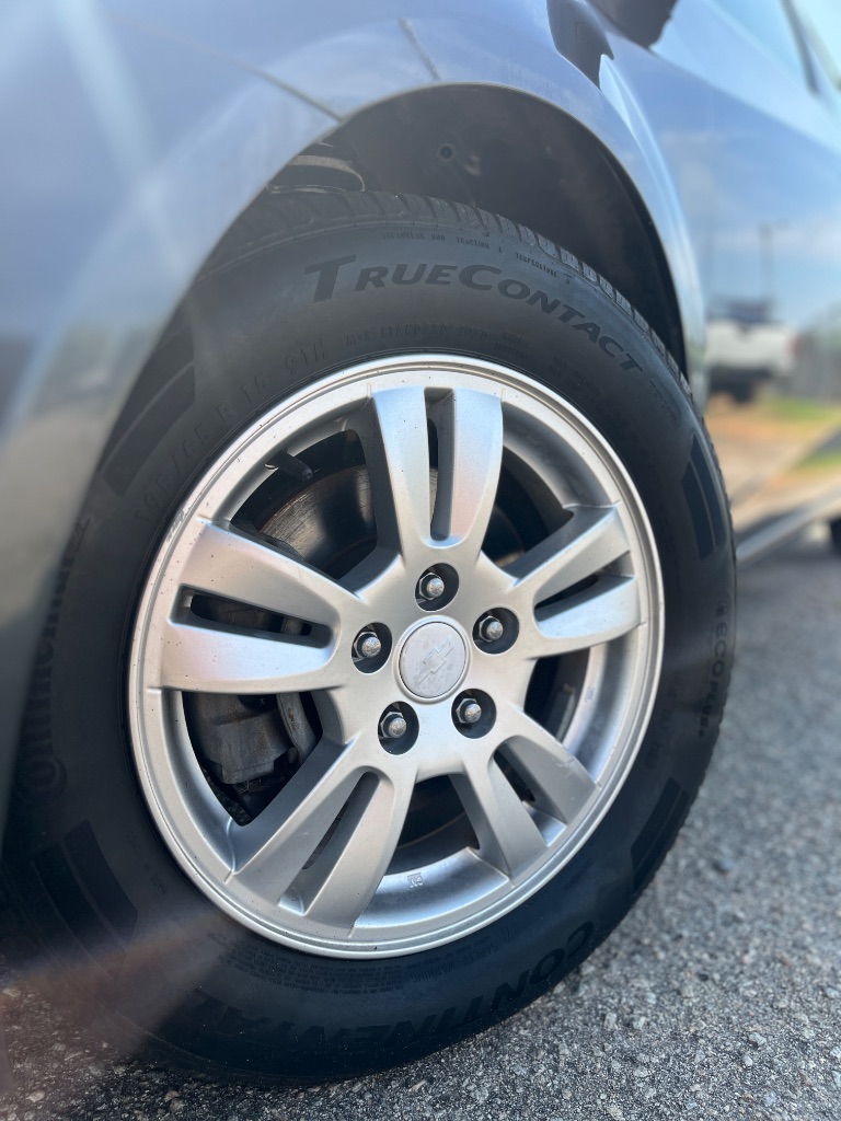 2013 Chevrolet Sonic - $5,900