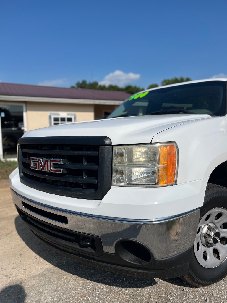 2010 GMC Sierra - $7,900