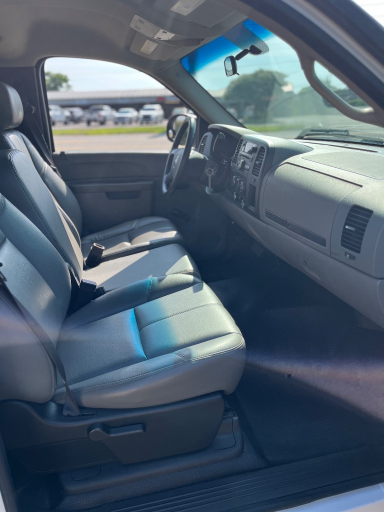 2010 GMC Sierra - $7,900