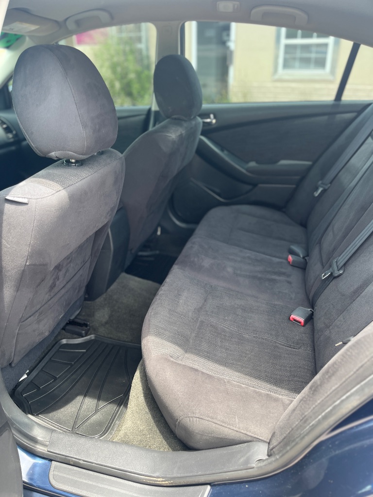 2012 Nissan Altima - $8,900