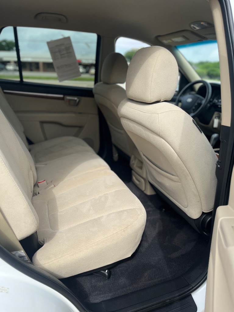 2008 Hyundai Santa Fe - $8,900