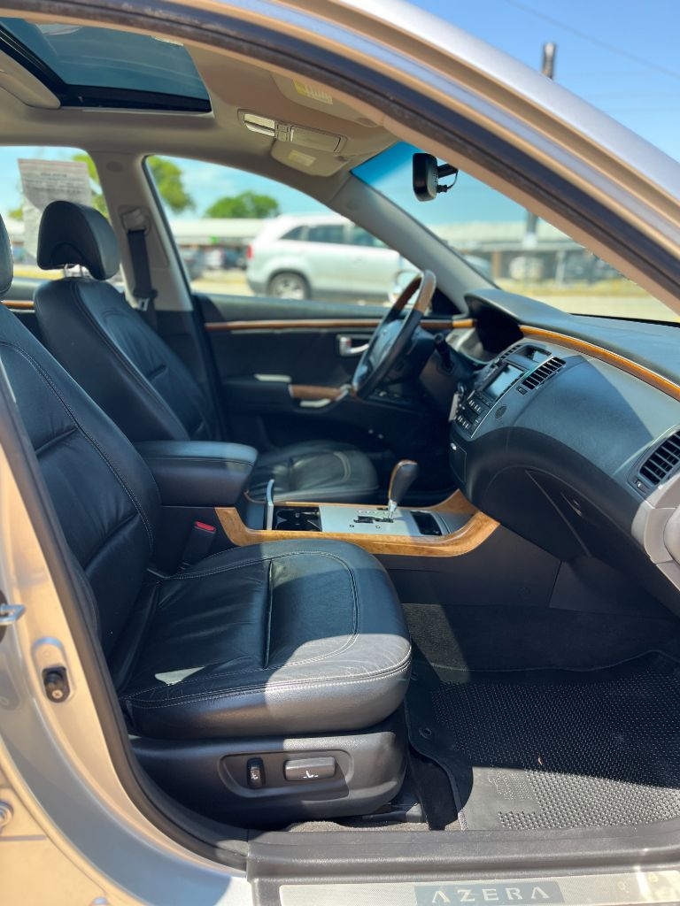 2008 Hyundai Azera - $8,900