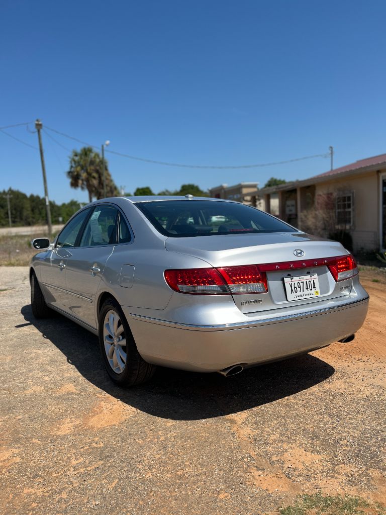 2008 Hyundai Azera - $8,900