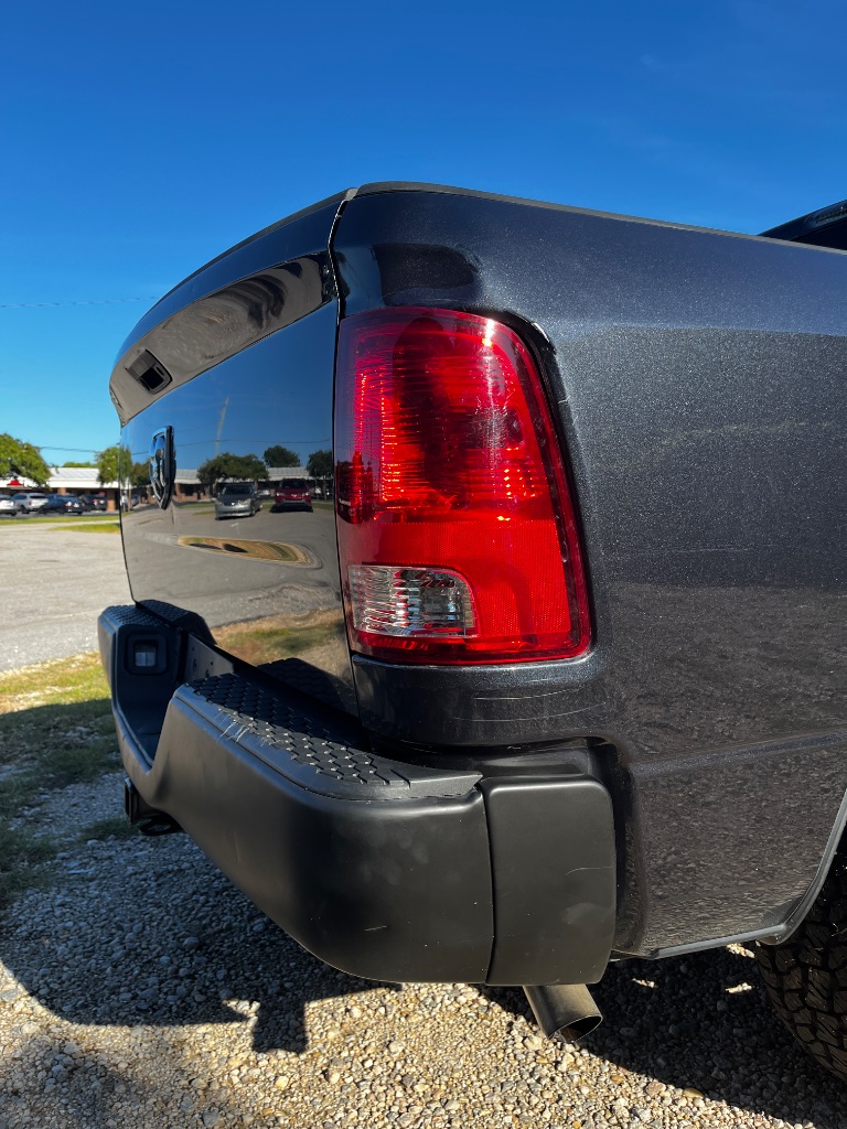 2014 Ram 1500 - $9,900