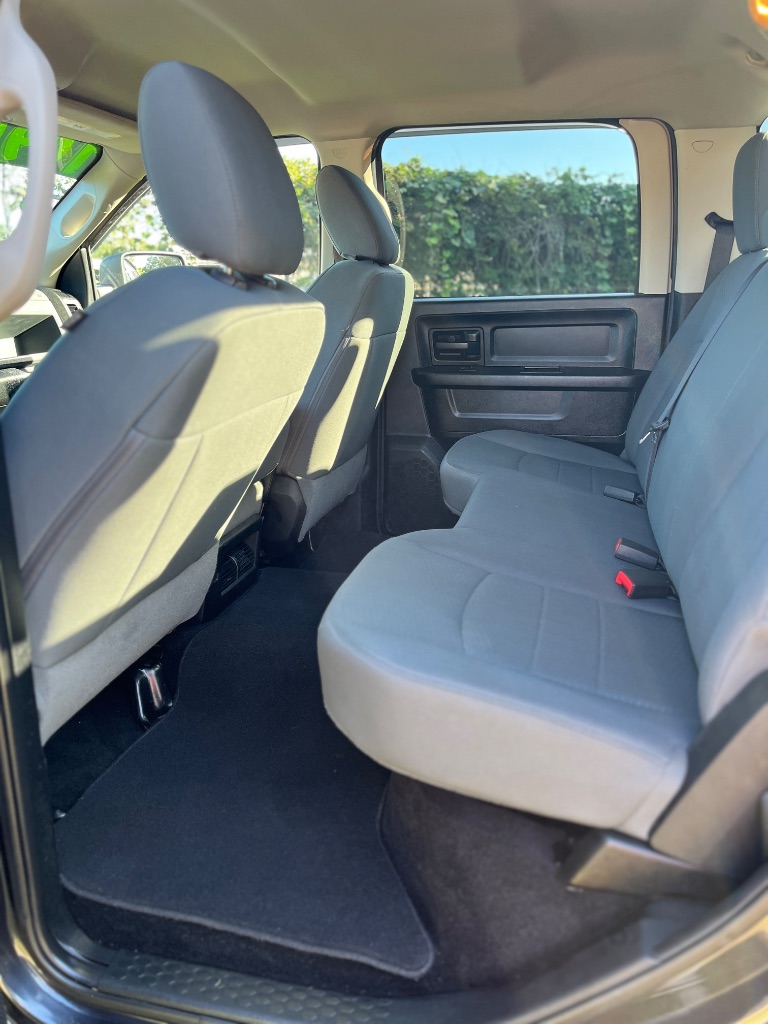 2014 Ram 1500 - $9,900