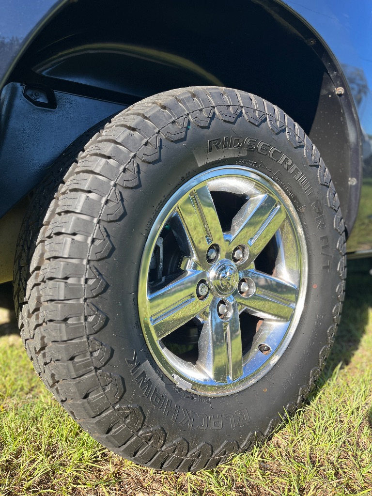 2014 Ram 1500 - $9,900