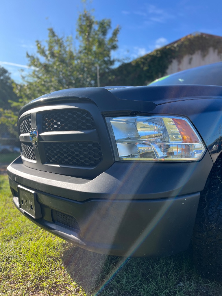 2014 Ram 1500 - $9,900