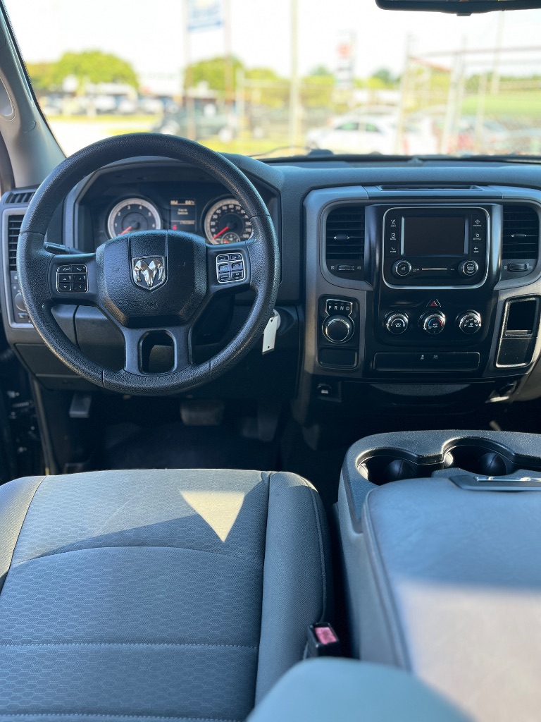 2014 Ram 1500 - $9,900