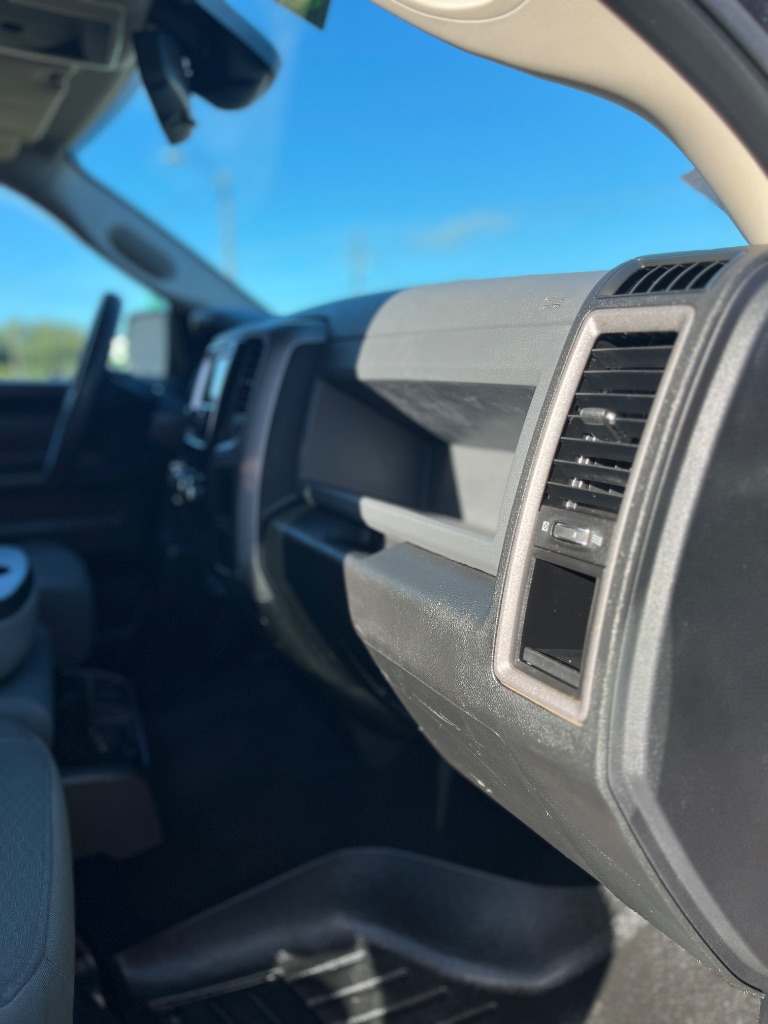 2014 Ram 1500 - $9,900