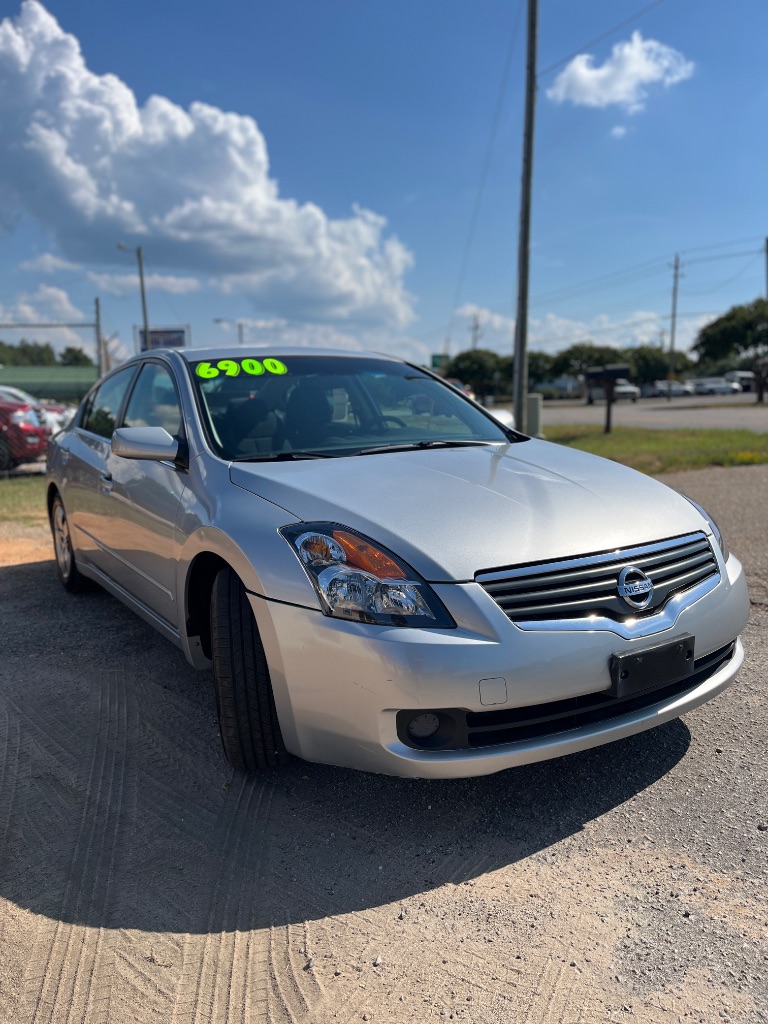 2007 Nissan Altima - $6,900