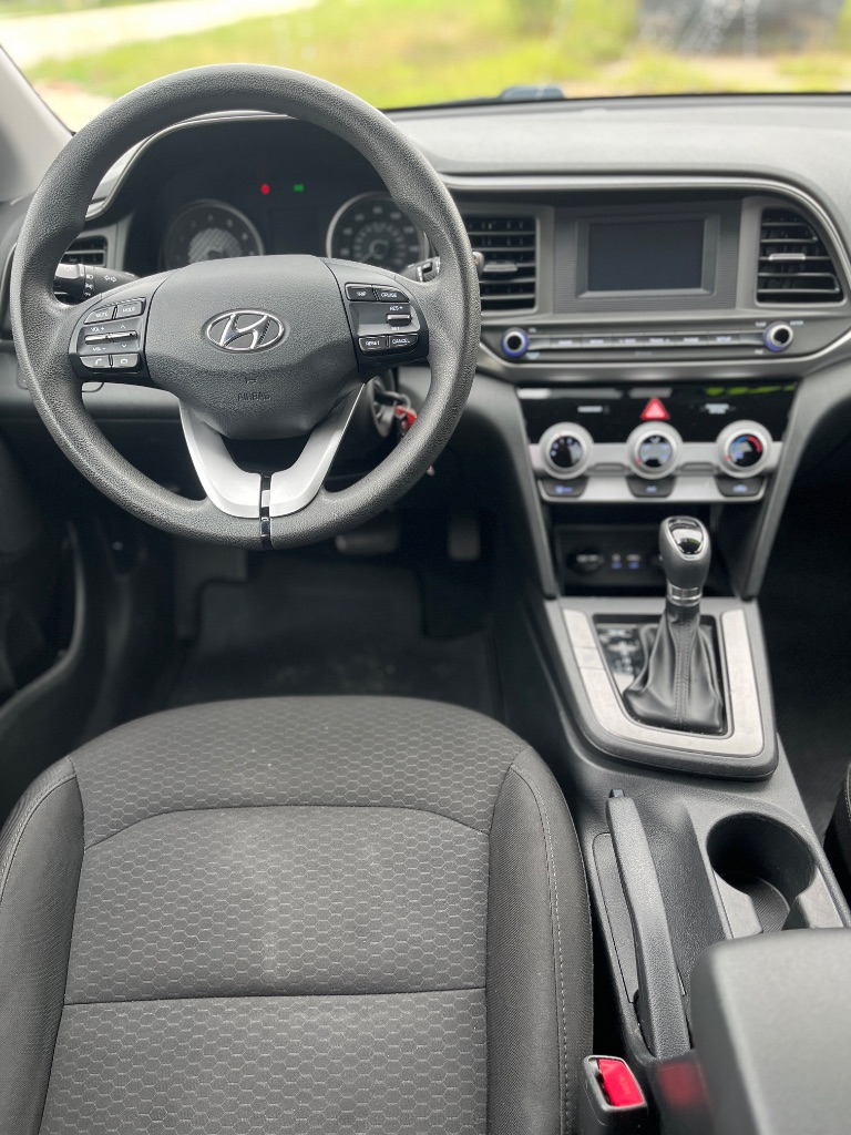 2019 Hyundai Elantra - $10,900