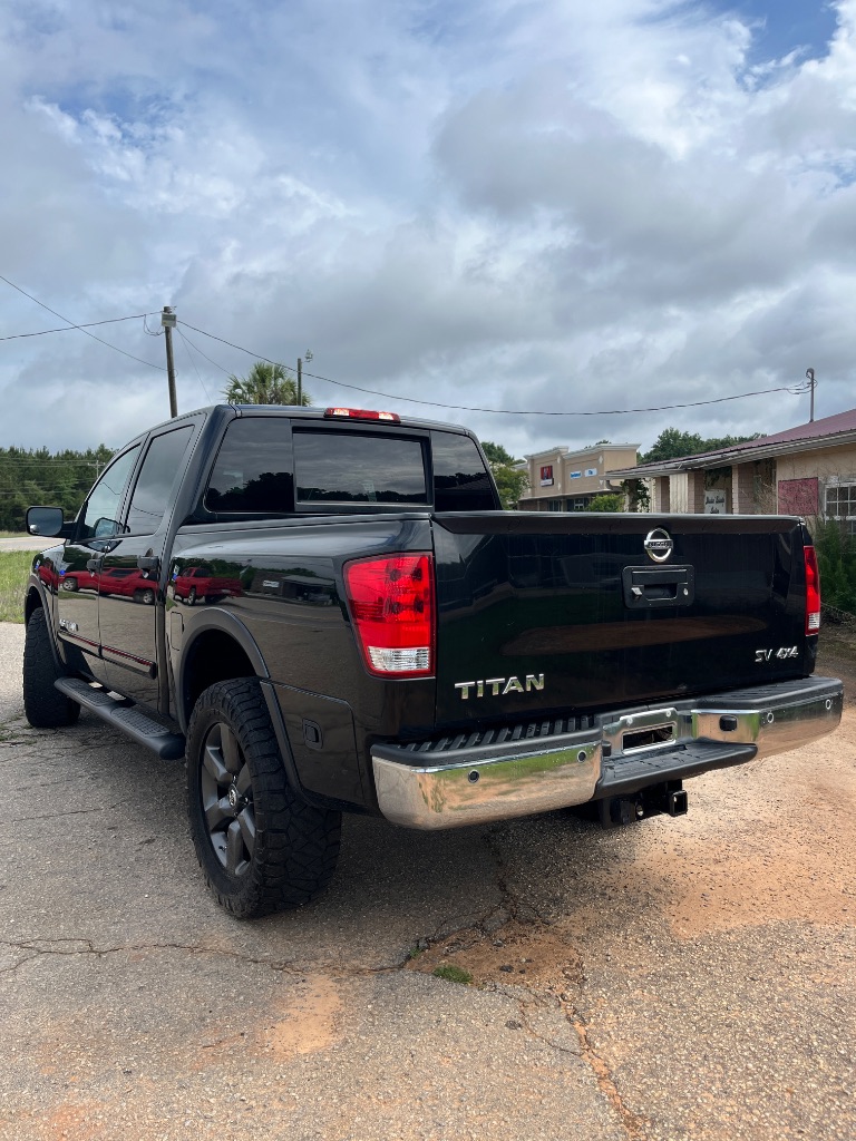 2015 Nissan Titan - $11,900