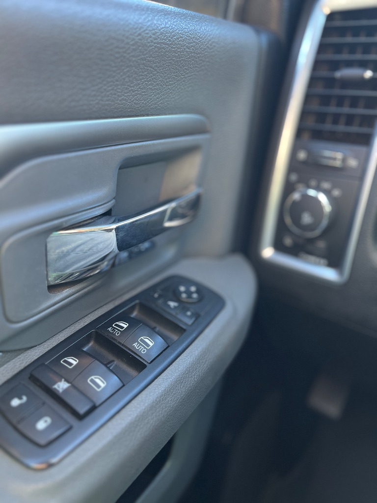 2015 Ram 1500 - $11,900