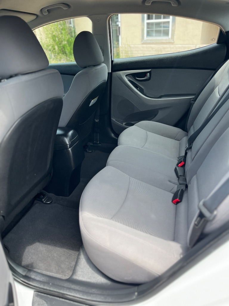 2016 Hyundai Elantra - $8,900