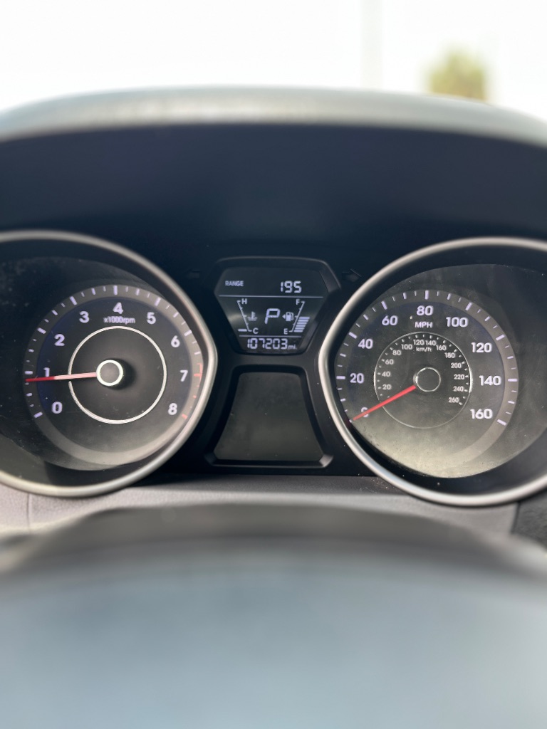 2016 Hyundai Elantra - $8,900
