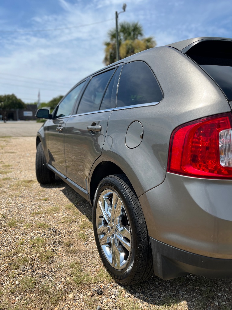 2014 Ford Edge - $8,900