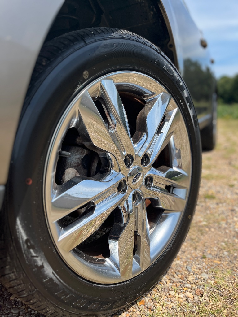 2014 Ford Edge - $8,900