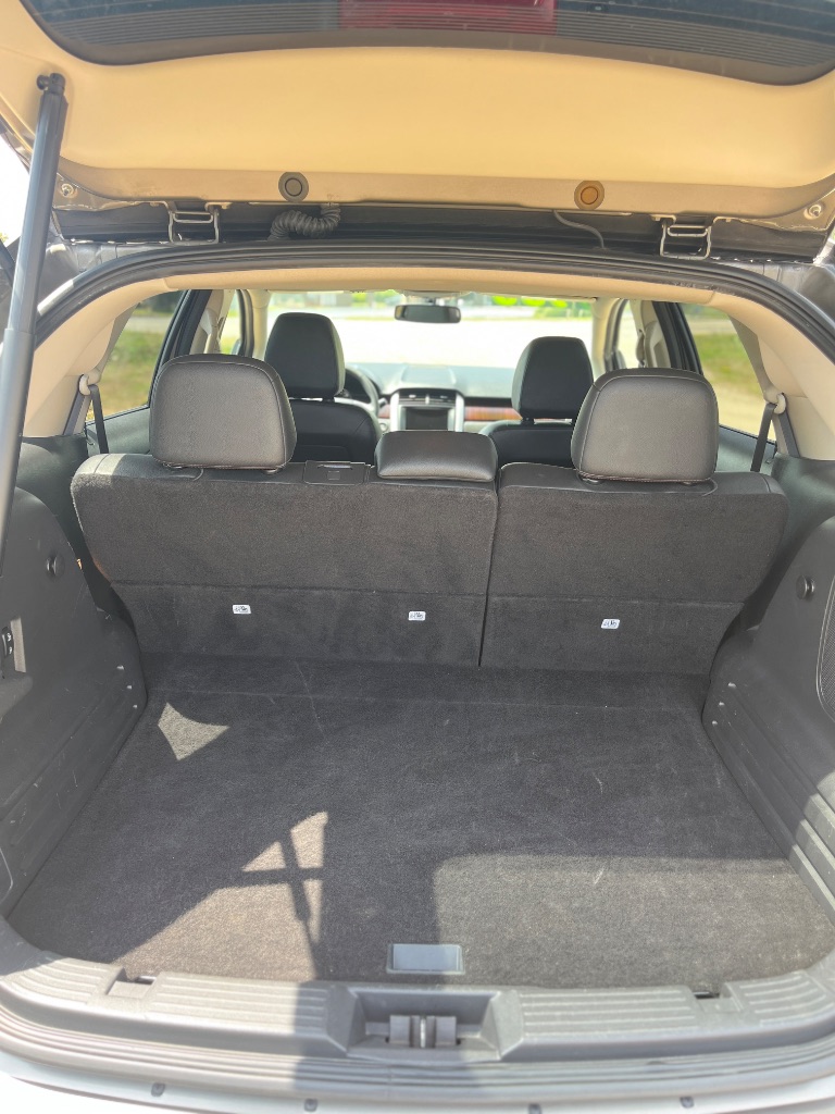 2014 Ford Edge - $8,900