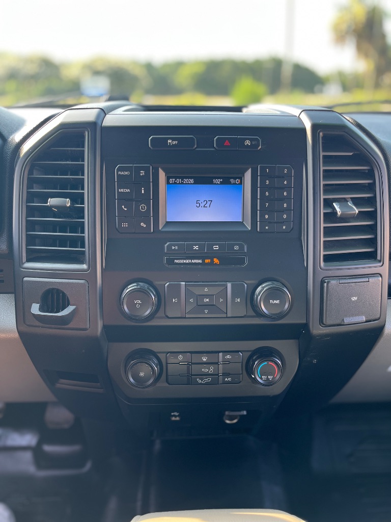 2019 Ford F-150 - $15,900