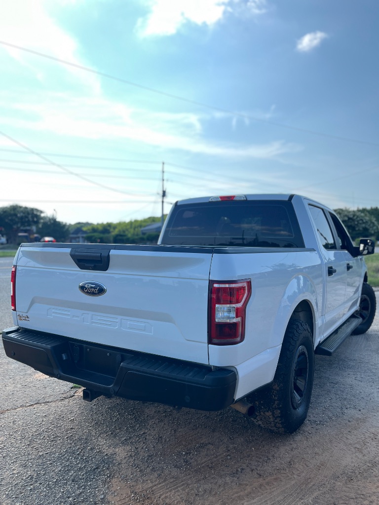 2019 Ford F-150 - $15,900