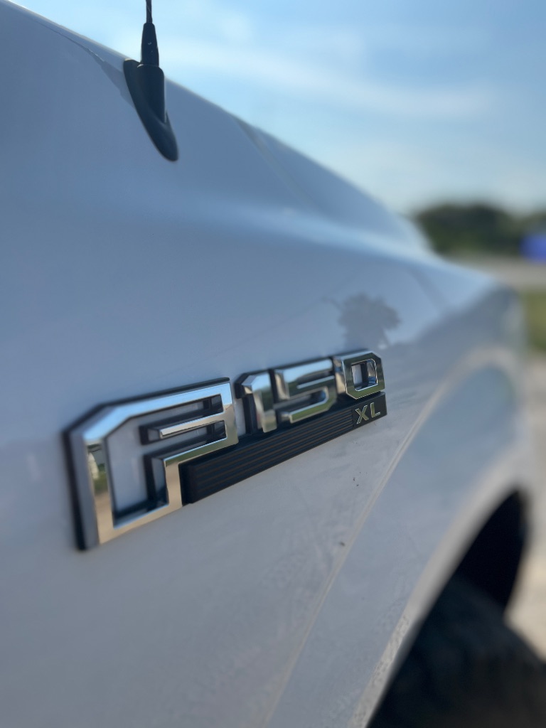 2019 Ford F-150 - $15,900