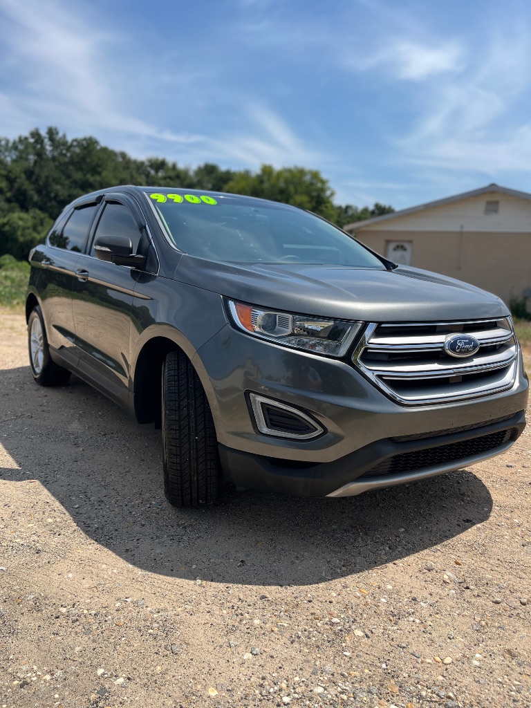 2016 Ford Edge - $9,900