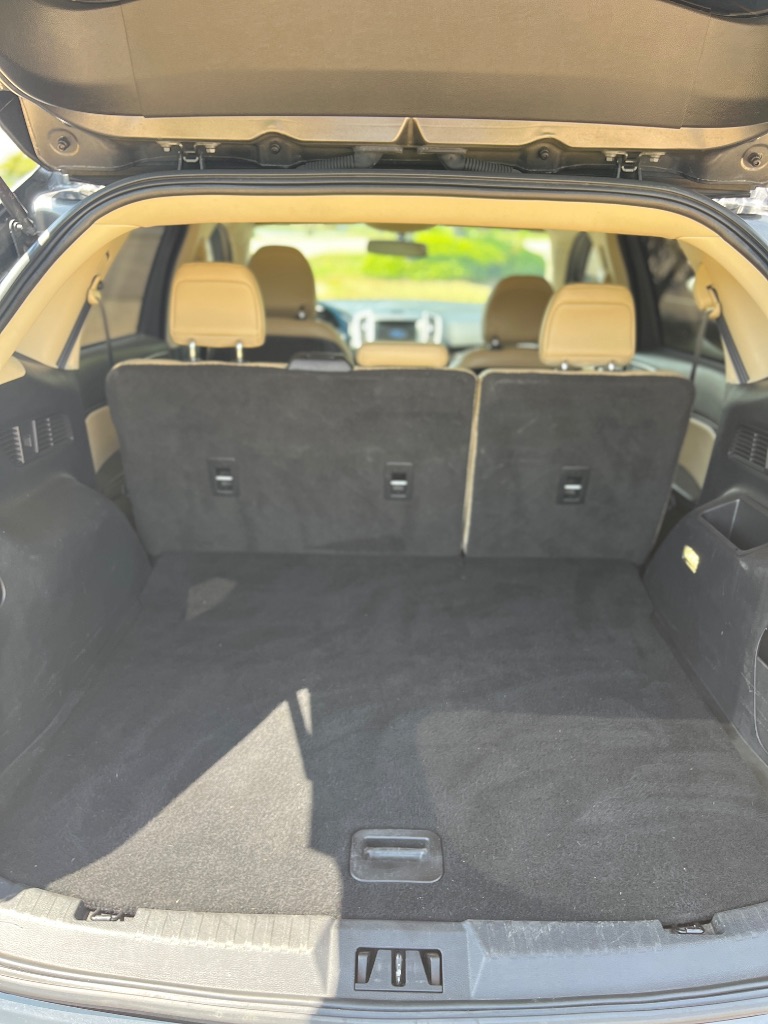 2016 Ford Edge - $9,900