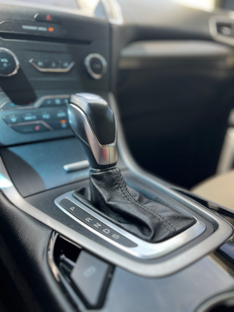 2016 Ford Edge - $9,900