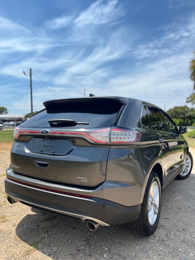 2016 Ford Edge - $9,900