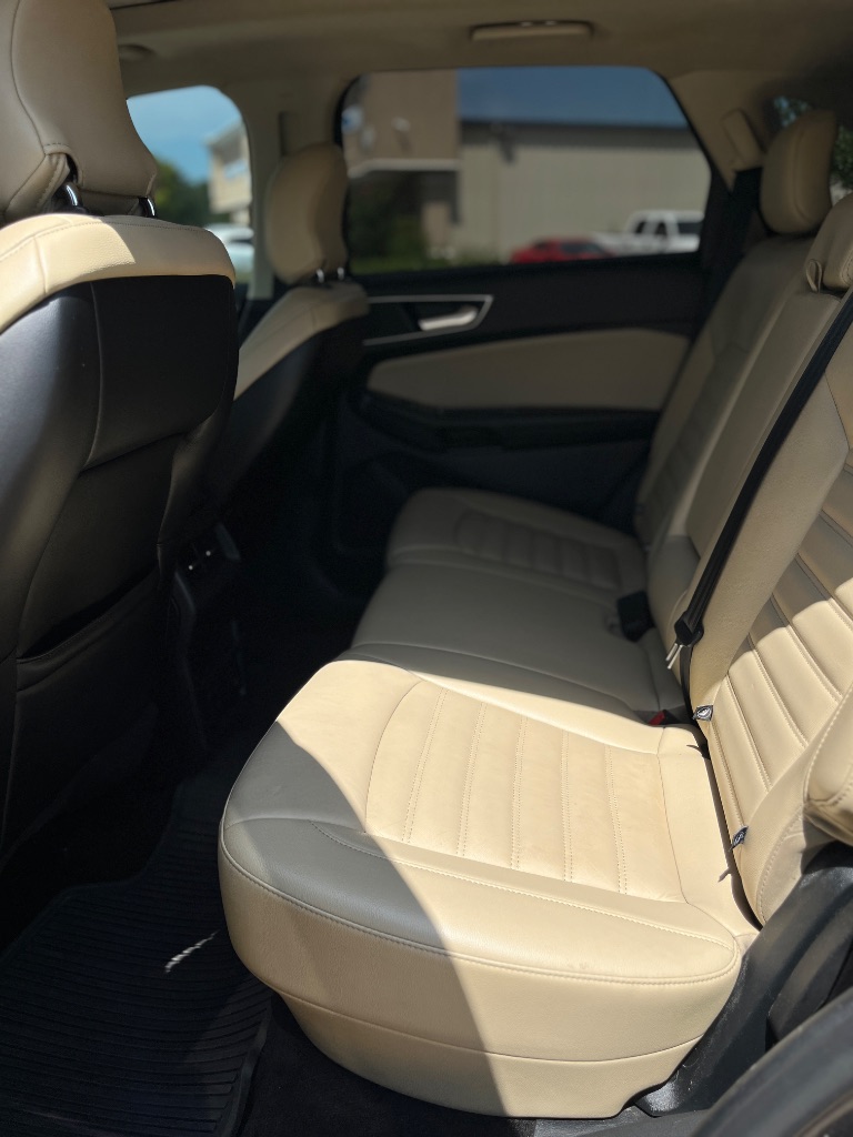 2016 Ford Edge - $9,900