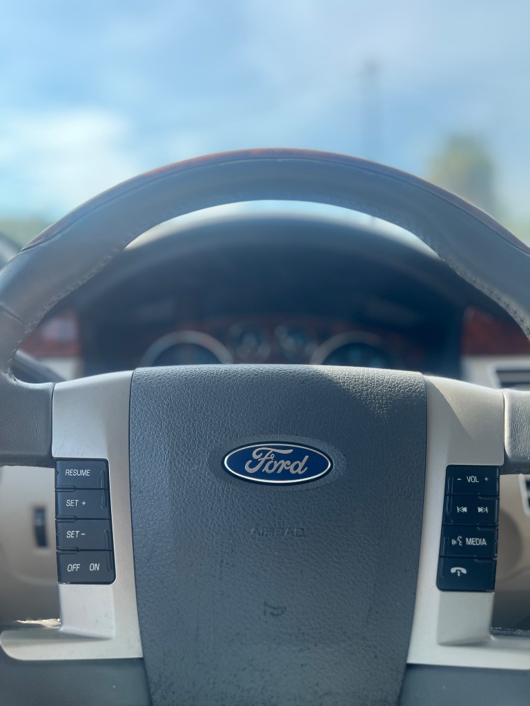 2011 Ford Flex - $8,900