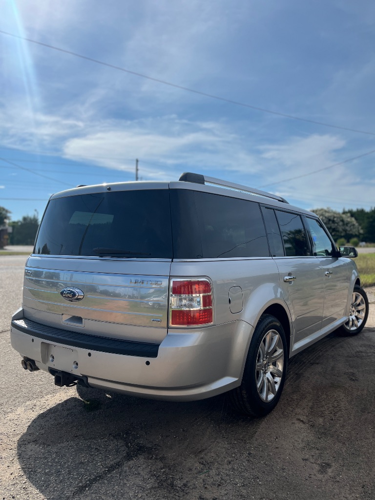 2011 Ford Flex - $8,900