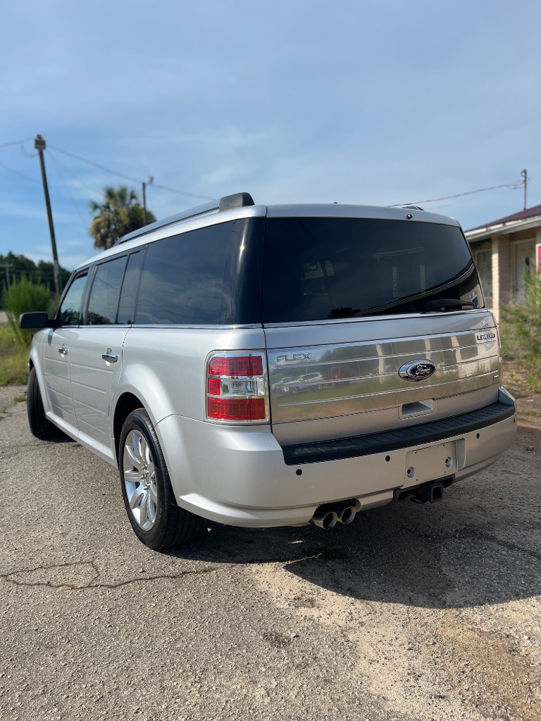 2011 Ford Flex - $8,900