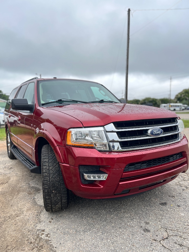 2016 Ford Expedition - $14,900
